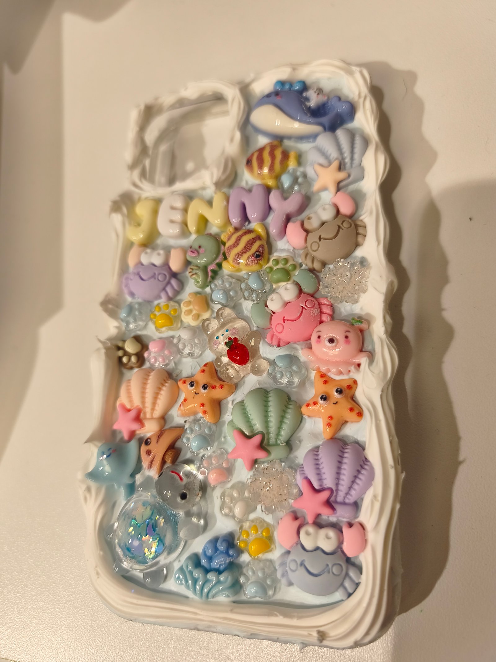 Echte Decoden-Handyhülle aus dem VIPecase Studio